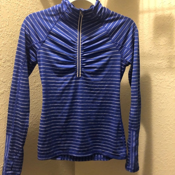 Reflective Striped Long Sleeve Sports Top - Picture 3 of 6